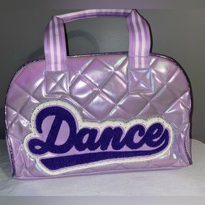 BRAND NEW GIRLS DANCE DUFFLE BAG
